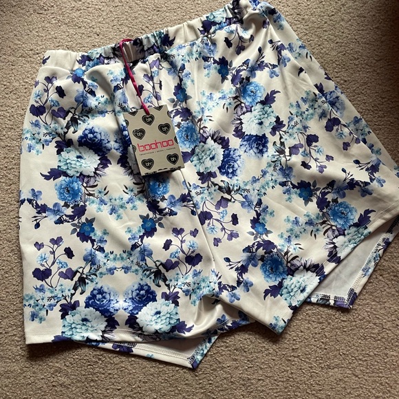 Boohoo Skort - Picture 3 of 4